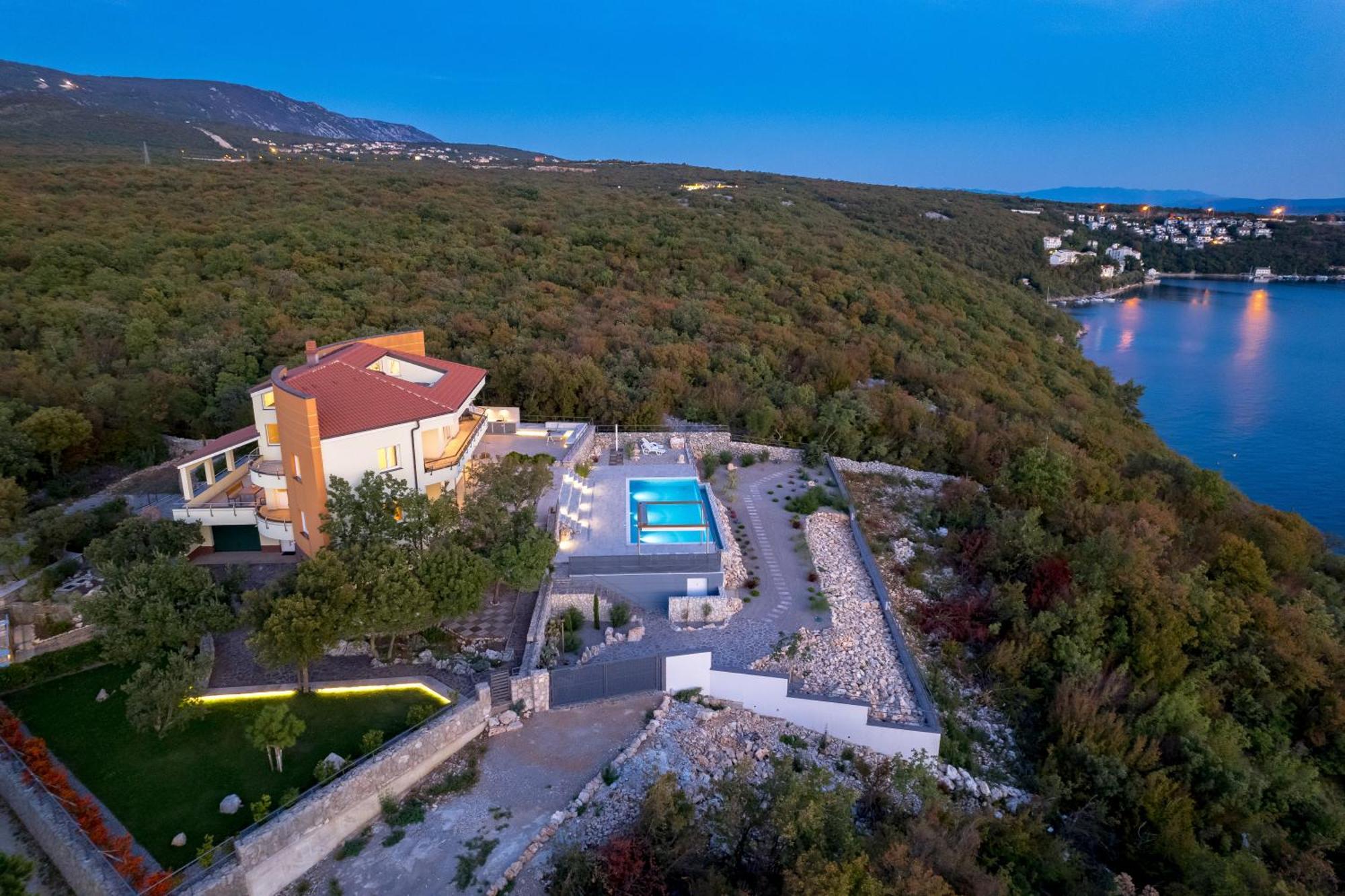 Luxury Villa Ostro With Pool & Krk Bridge View Kraljevica Exterior foto